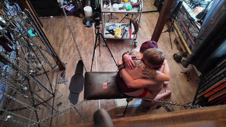 The Izars: मालकिन izar और कालकोठरी में लेटेक्स बबल भाग 7