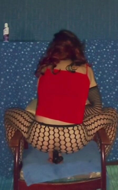 Lizzaali: Riding and destroying pantyhose