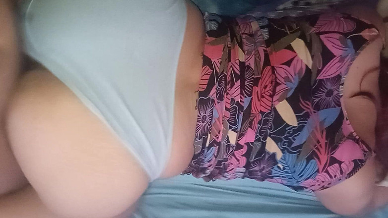 E-Alfa: チボラはコックされ、女性のように感じるのが大好きです