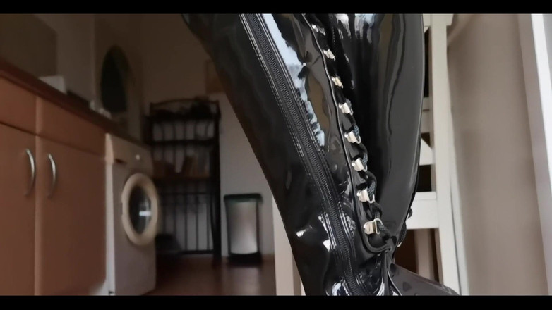 Goddess Lena: 익스트림 부츠