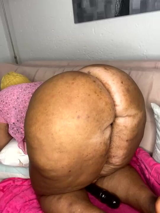 Big black clapping booties: Jack off untuk sangat hebat, episod 1022