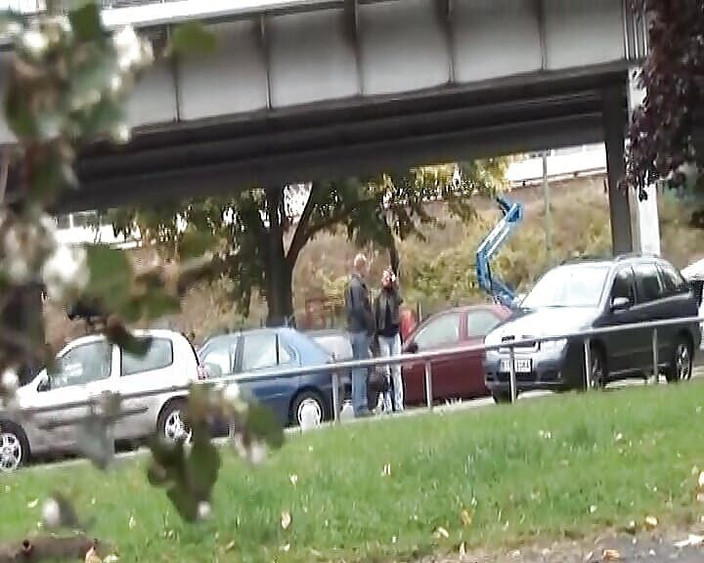 German amateur couples: 来自德国的超级丰满女士的圆屁股在户外被精液覆盖 2