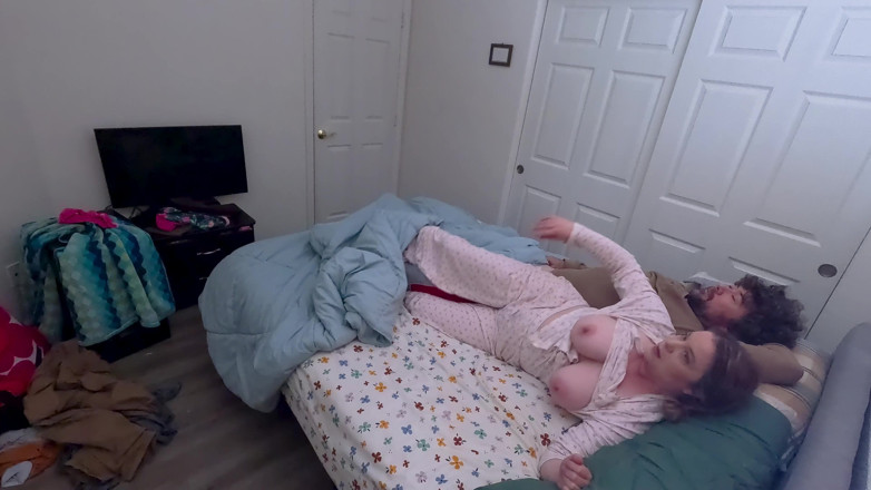 Erin Electra: Bare Bottom Stepsister Shares a Bed with Stepbrother