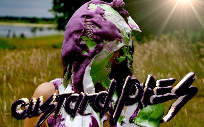 Wamgirlx: Pied and Piled in the face (Custard Pie Facials)