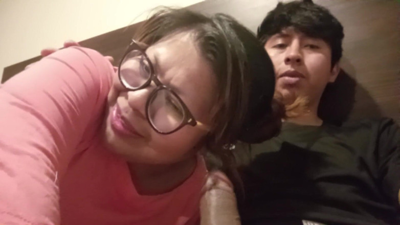 Moo DBOXXX: Mama vitregă singură pe care am întâlnit-o pe Facebook vine disperată în...