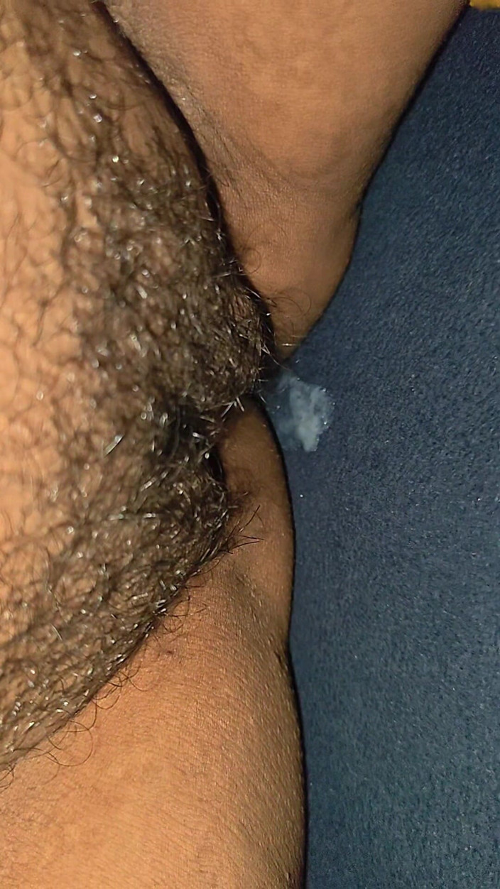 Busty Banuu: Sexig styvsyster i lagen vill vara mycket kul under sex