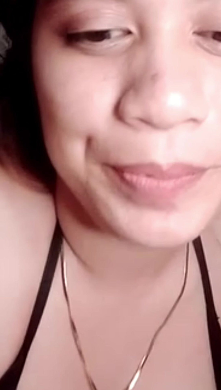 Carol Rayos De Guzman: 饥渴的亚洲少女吹箫