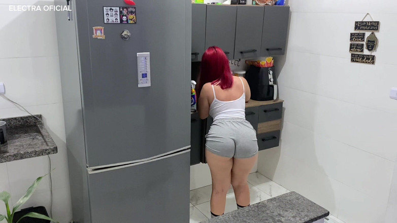 Curious Electra: Čištění balkónu