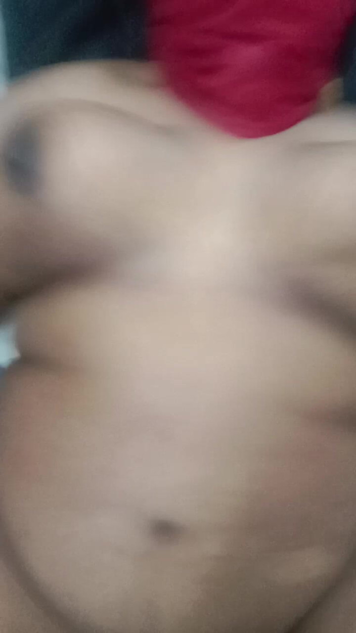 Santhi89: Tamil süper teyze