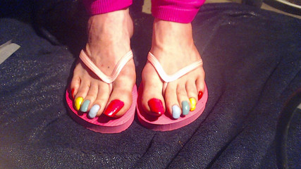 Lilly Disgrace: Vyprazdň své bollocky přes moje sladké talony