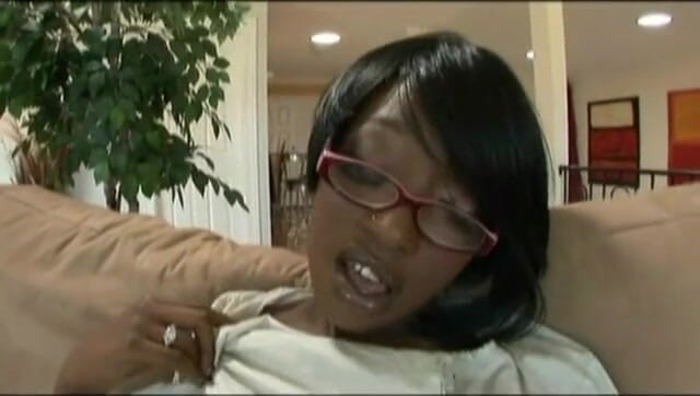 American X: Sexy ebony in heels