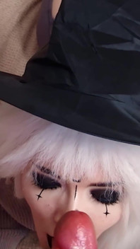 The Secret of the Eternal Beauty of the Elf Witch Is Hot Cum on Her Face After a Week of Abstinence