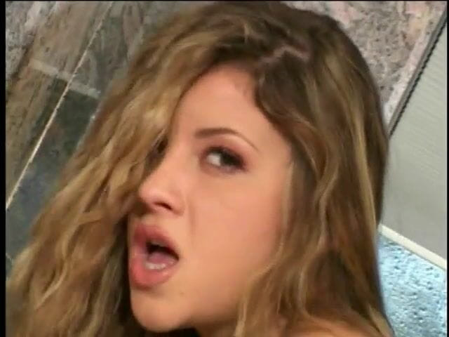 Anal seduction: Badtid knulla för hett för det tonåring