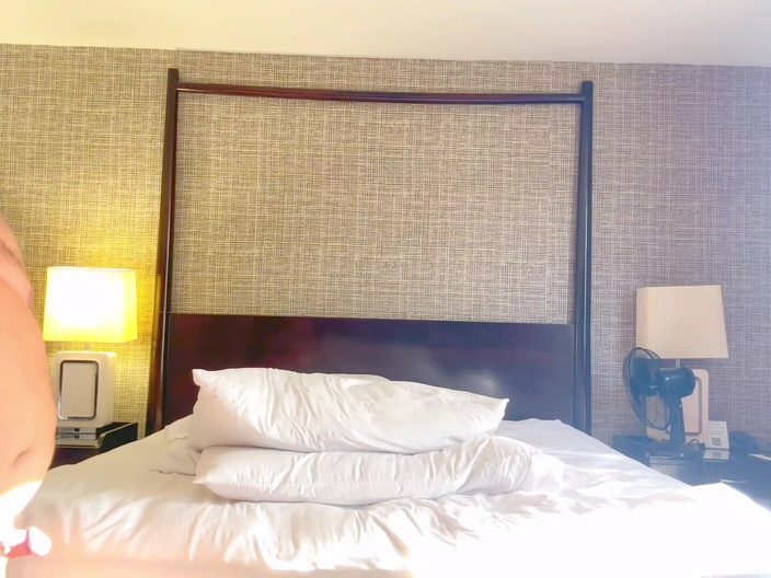 Hand-Free-Daddy-Chub: Dicker Bauch in Belgien, Großvater Hat Riesigen Pilzkopf Und Hat...