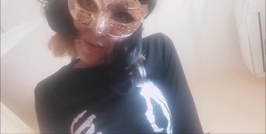 savannahamatoriale: Stepmother Can Be Very Hot When She's Horny