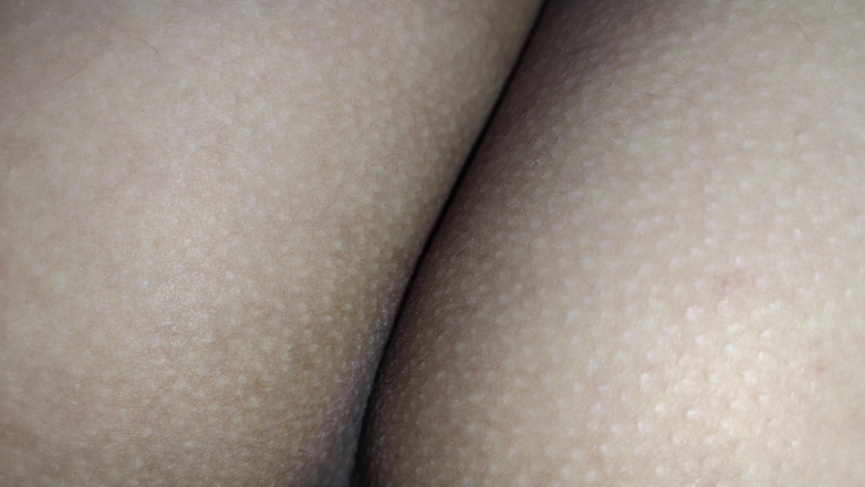 AngyAmazon: Můj paroháč manžílek se vystříká do kundičky poté, co mě...