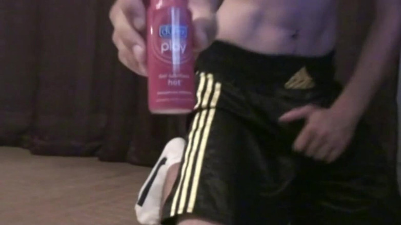 Sneaker gay: Solo masturbation with sneakers for q straight boy