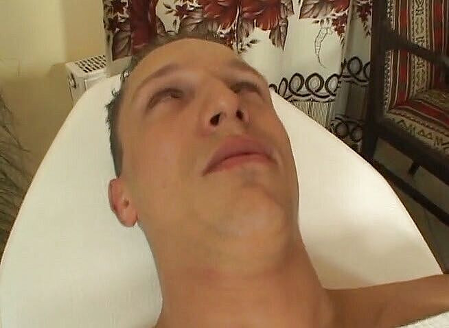 Analiscius: 애널에 따먹히는 화려한 금발 밀프