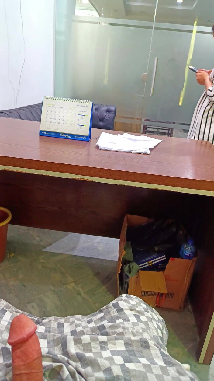 Pathani 420: Gioco di ruolo la mia segretaria dell'ufficio mi offre una...