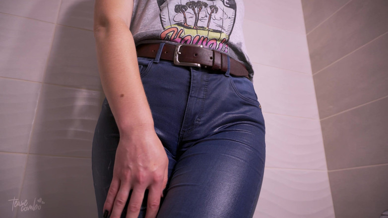 Teasecombo 4K: Girl Teases Wet Camel Toe in Blue Jeans
