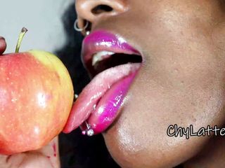 Chy Latte Smut: Sensual apple eating