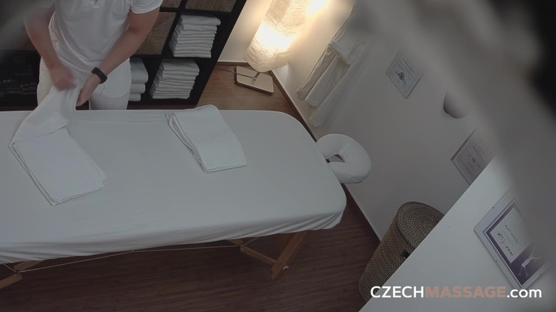 Czech Massage: Czech Massage 21: Blonde Babe’s Pussy Gets Massaged to Perfection