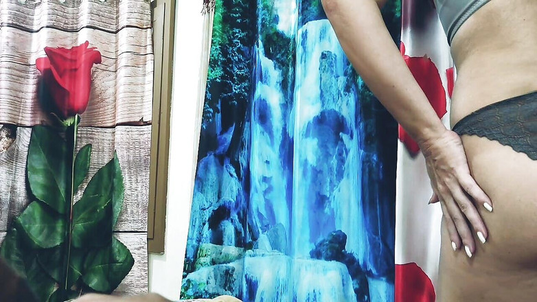 Bolly Karma: Horny Hotwife Takes Huge BBC at Webcam