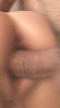 MILFs entfesselte szene 3_sexy Schlanke vollbusige blondine liebt es, cumshots auf ihre muschi zu haben