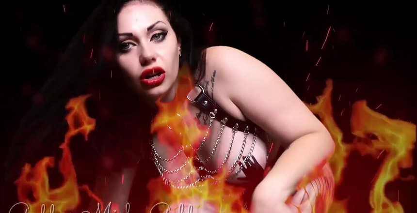 Goddess Misha Goldy: 哀れなチンポに手を当てて撫でまくる。私と私の魅惑的な体のために、あなたに硬くなってほしいのです。