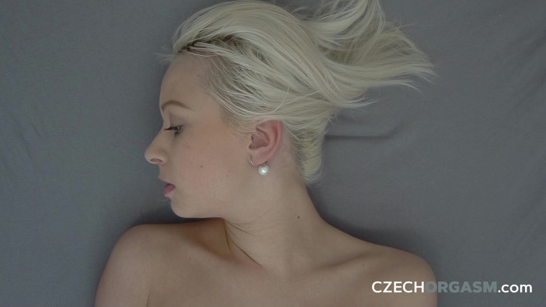 Czech Orgasm: Çek orgazmı 123: dövmeli serseri hatun - açık havada sert seviyor, hepsini...