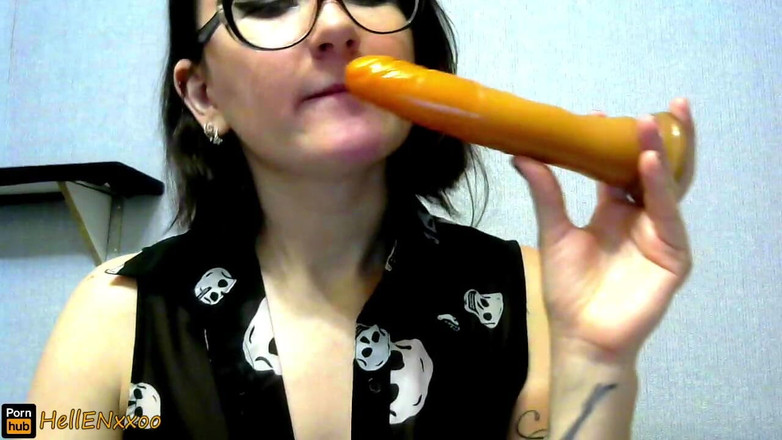 HellENXxOo: Miluje sát nedbale