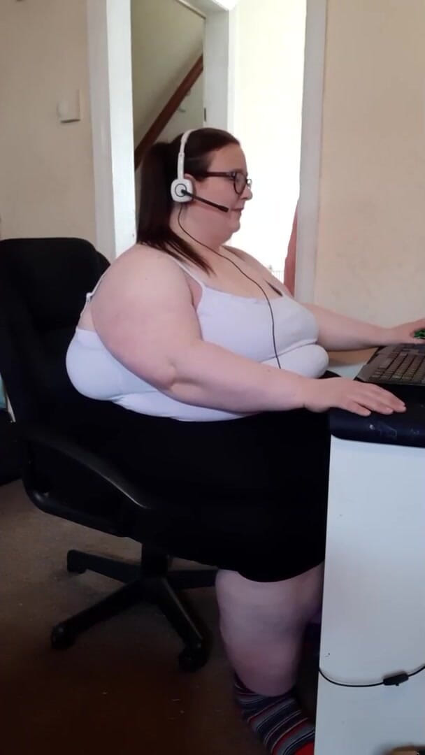 SSBBWLadyBrads: BOS FANTASI DONUT AWEK MONTEL
