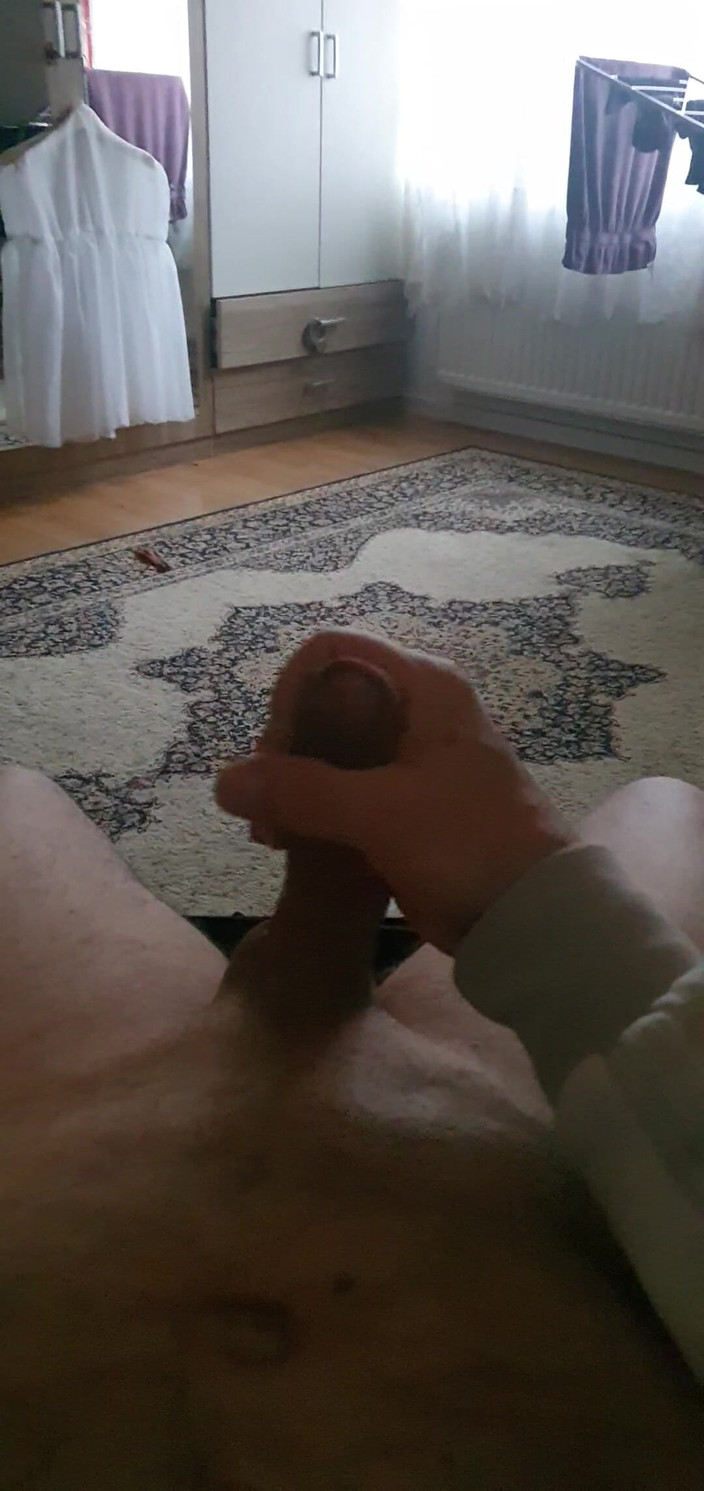 Wie eine Frau: Aku mau muasin diriku