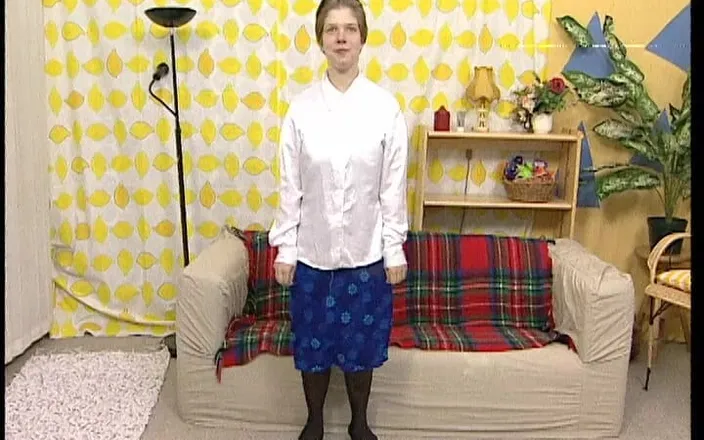 YOUR FIRST PORN: Meine Haengetitten Sind Echt - Jessica My Hanging Tits Are Real -...