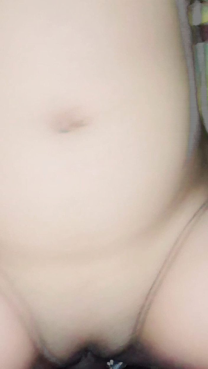 Roobi sharma: Gadis desa india hot tertangkap kamera.