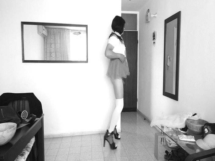 Voyager: Bílý oblek jí sluší