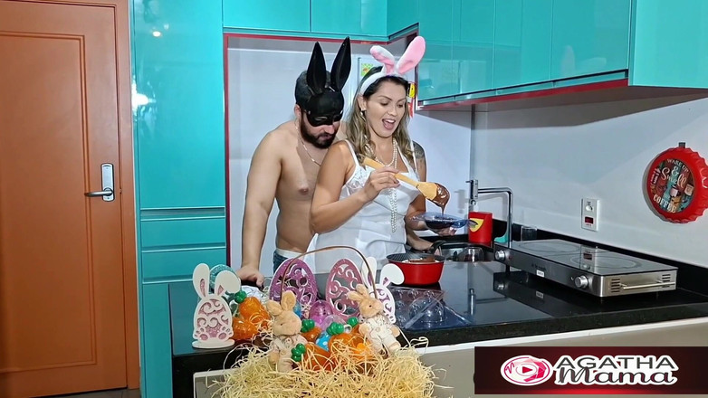 Agatha Mama: Agatha Máma v: Speciální Velikonoce s Agátou! Mám velikonoční vajíčko...