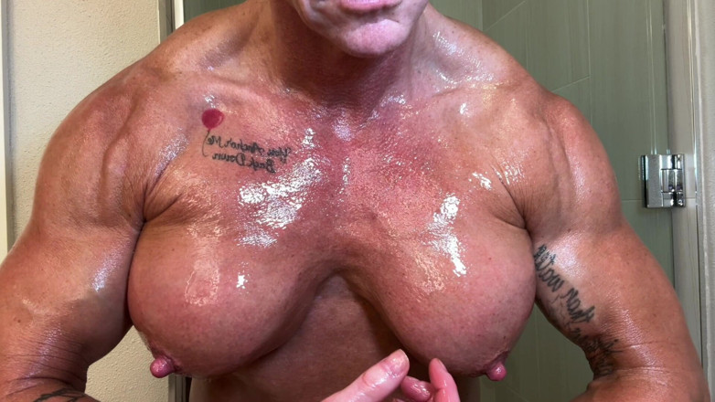 Kandylegsxxx: Hôtel Secretskandys Oil, flexion musculaire