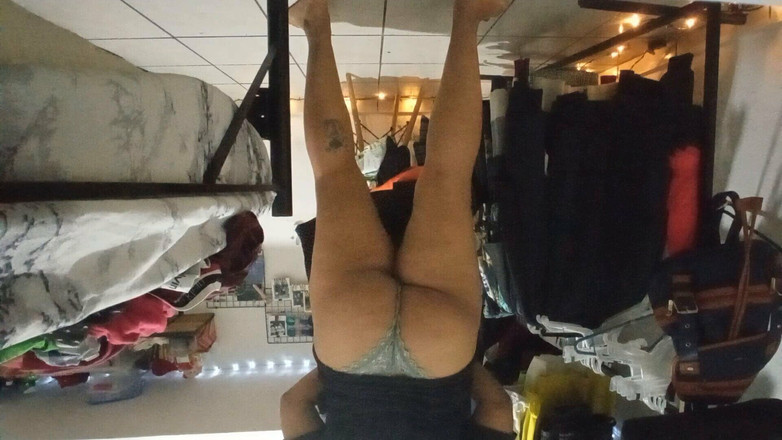 Karmicoxv: Moja macocha z prawa na rozmowie wideo z kamerą internetową