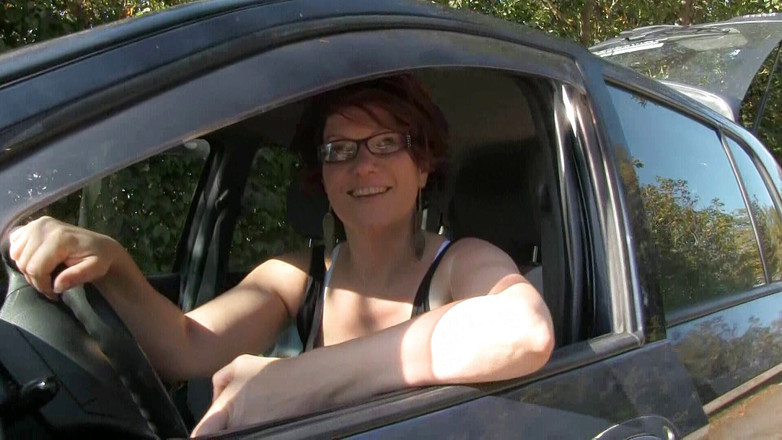 Popp Sylvie: Секс в моїй машині з моєю машиною