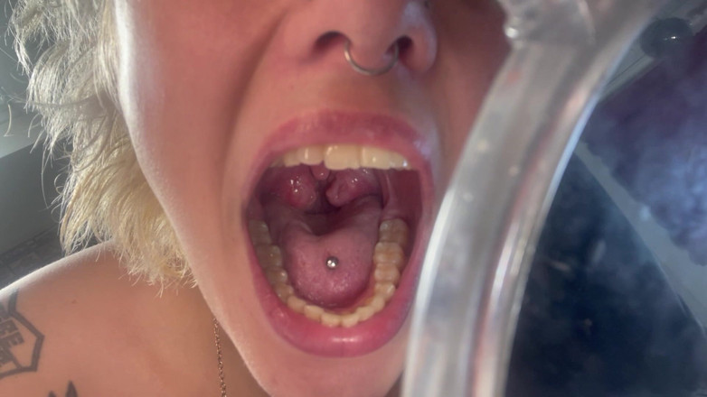 Glitterqueen1999: Тур рота uvula мигдалинами зуби язик вен перевірити