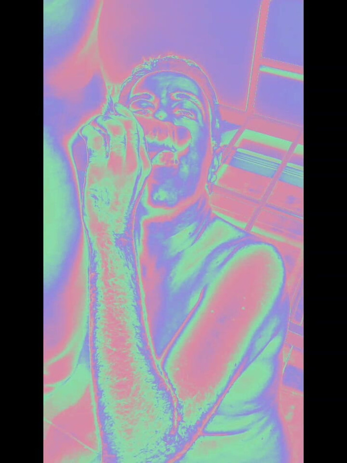 Ladyboy Karl: Sát Ladyboy v Holu