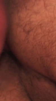 Chàng trai đồng tính chơi ba đội