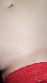 Milf allowed her wet pussy to be fucked missionary