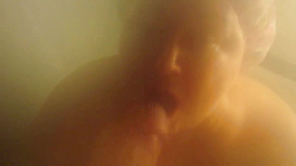 Zona901: 샤워 중 입에서 따먹기