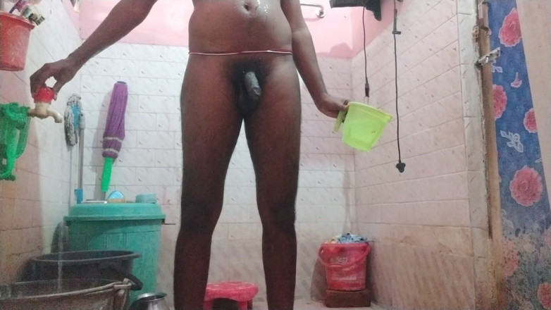 Tamil 10 inches BBC: Tamiltenchi bbc zimna woda gorąca sesja!