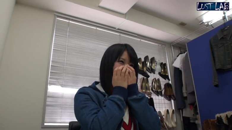 Lust lab: 겸둥이와 거유. 핫한 섹스를 사랑하는 부드러운 미녀 - EP1