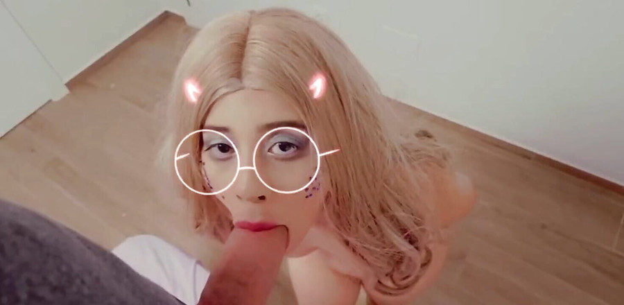 Latinascachondas: Latina bionda argentina con culo grosso succhia e scopa