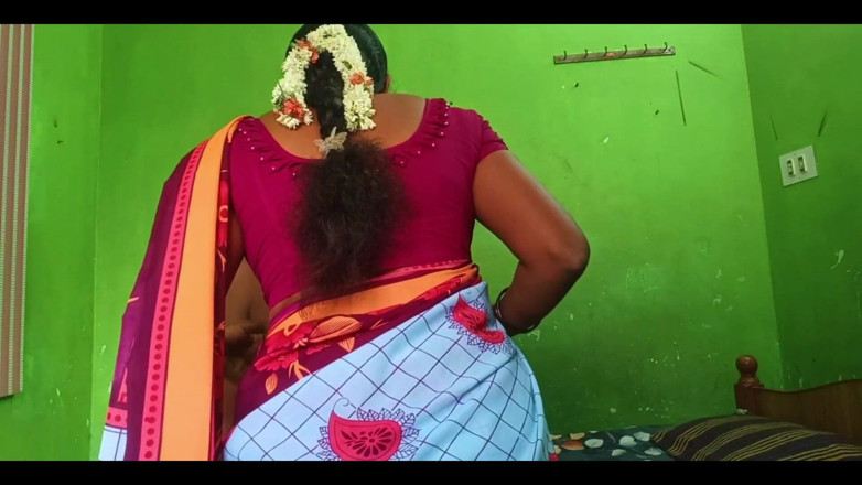 Ammukutty88: Ammu quita el romance en sari con un novio
