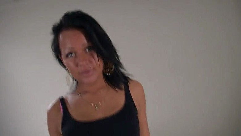 Toy Sluts: Брюнетки-красотки мастурбируют соло в подборке видео